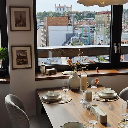 Panorama View Design Apt In Old Town - Free Parking Bratislava Extérieur photo